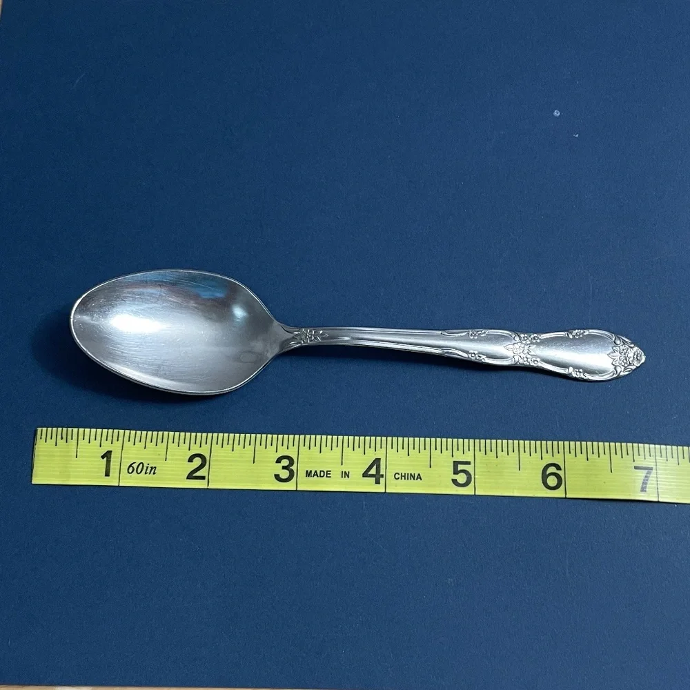 Oneida Wm Rogers Flatware Fenway Pattern 1 Teaspoon 1 Soup Spoon Made in USA